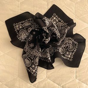 ❄️4 for $20❄️ NWOT Classic Bandana